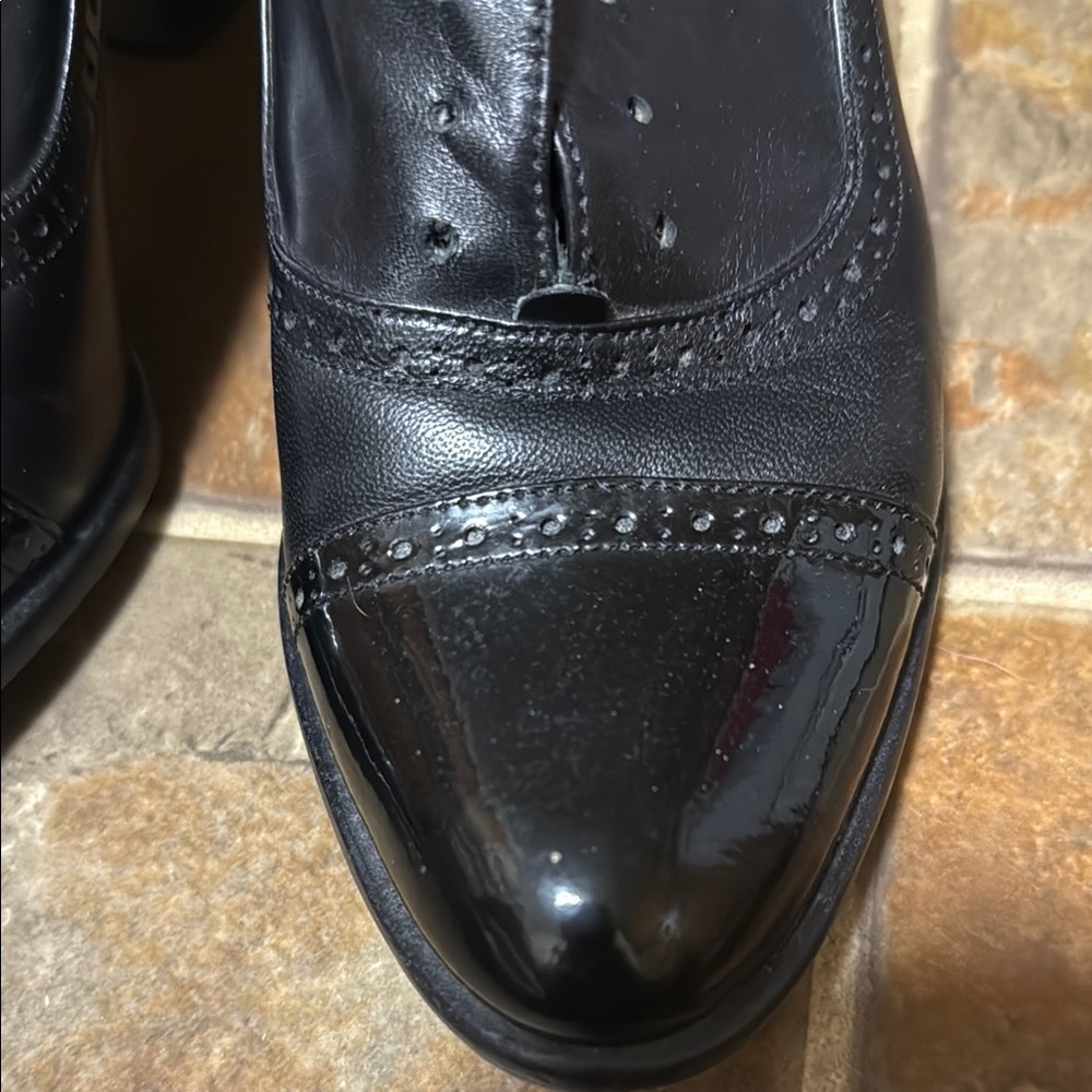 Via Spiga Black Patent Leather Oxfords - Picture 8 of 11